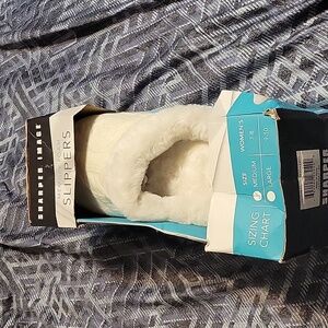 Sharper Image Memory Foam Slippers